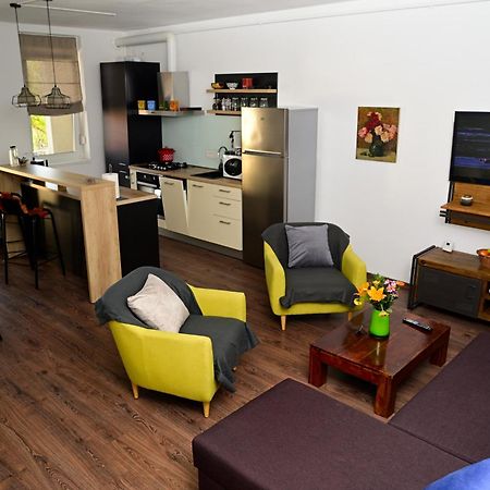 Mirvana Apartments Metheor Executive Suite Timişoara Eksteriør bilde